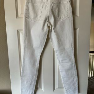 Mother Denim Looker Ankle Fray in Glass Slipper - size 27